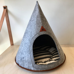 Nooee Pets Pet Cave Lucy
